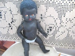 pedigree black red white_05